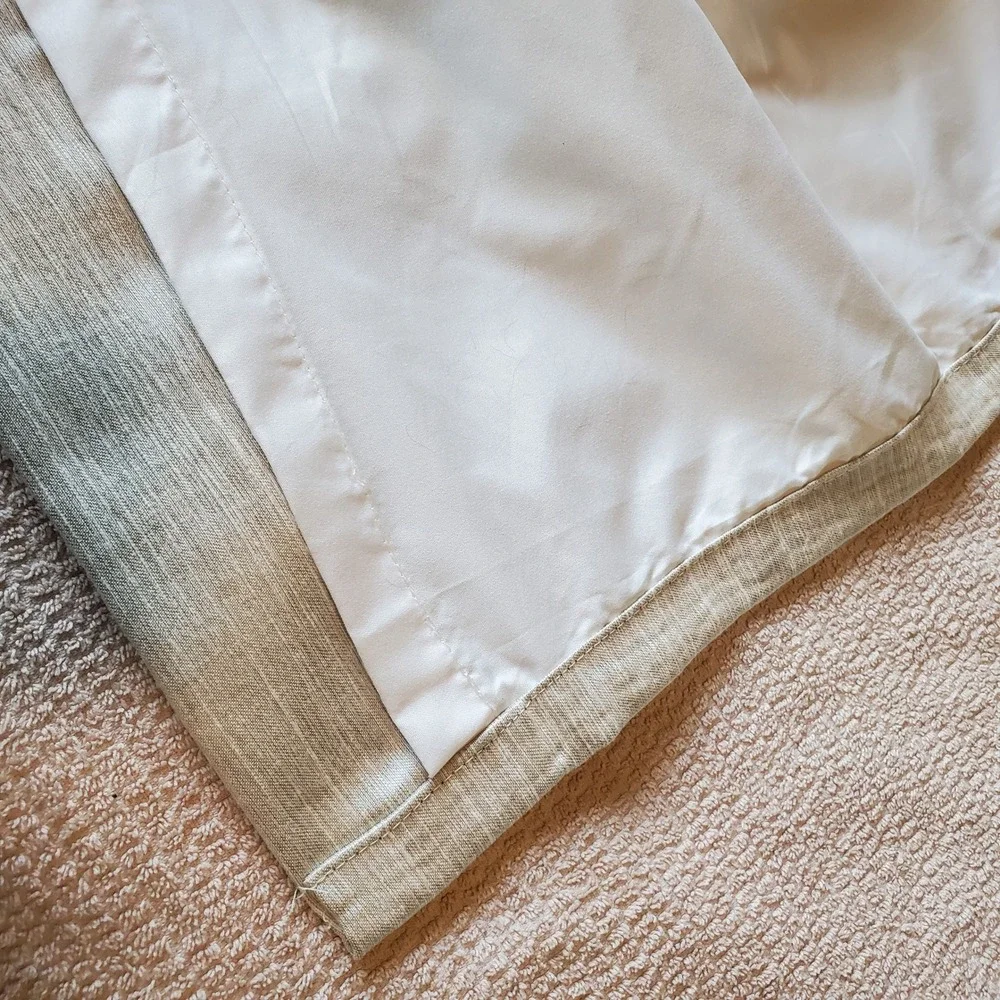 Threshold window curtain